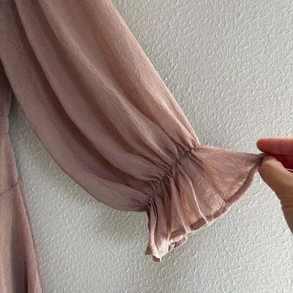 Vici Elegant Mauve Dress - Picture 6 of 7